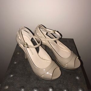 Franco Sarto open toe patent platform 5 1/2